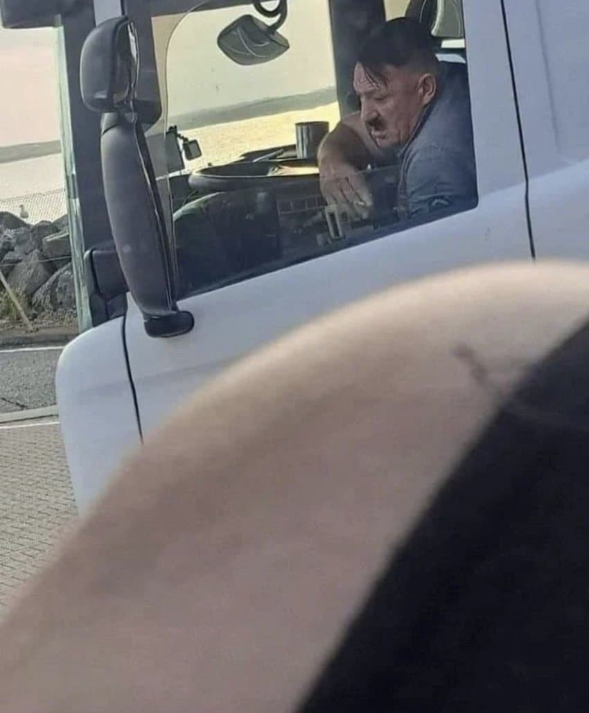 2053116513 ccf69140