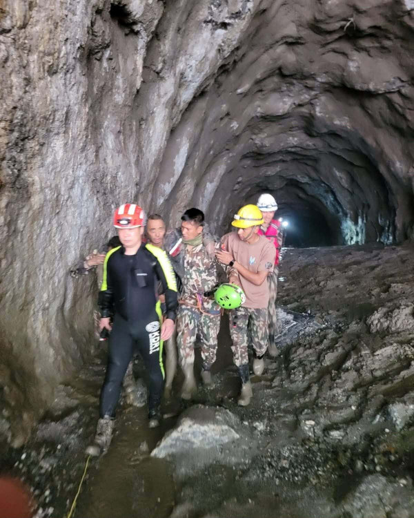 0137107950 d43fc5e0 600x750