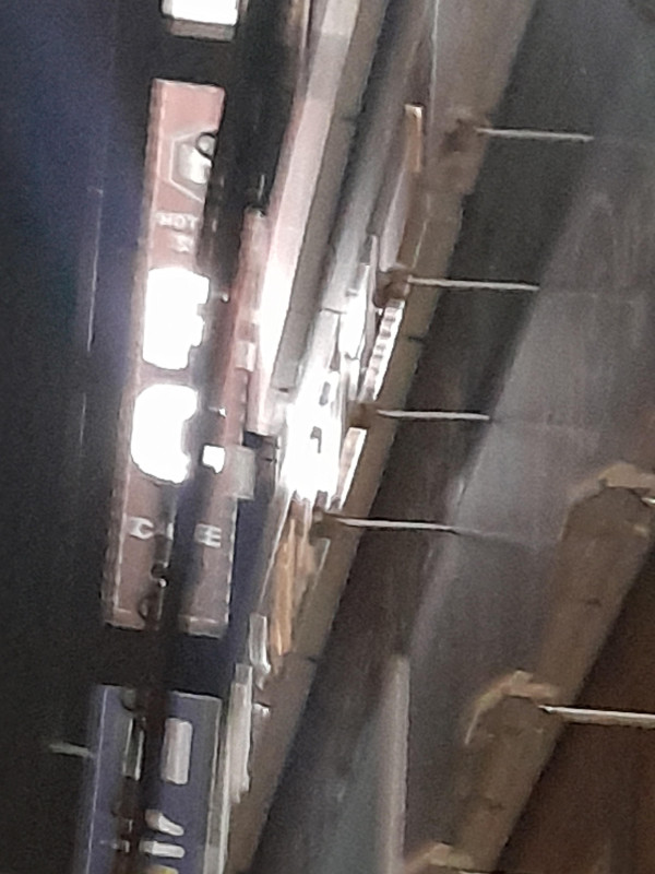 0604085750 c63c4ef2 600x800