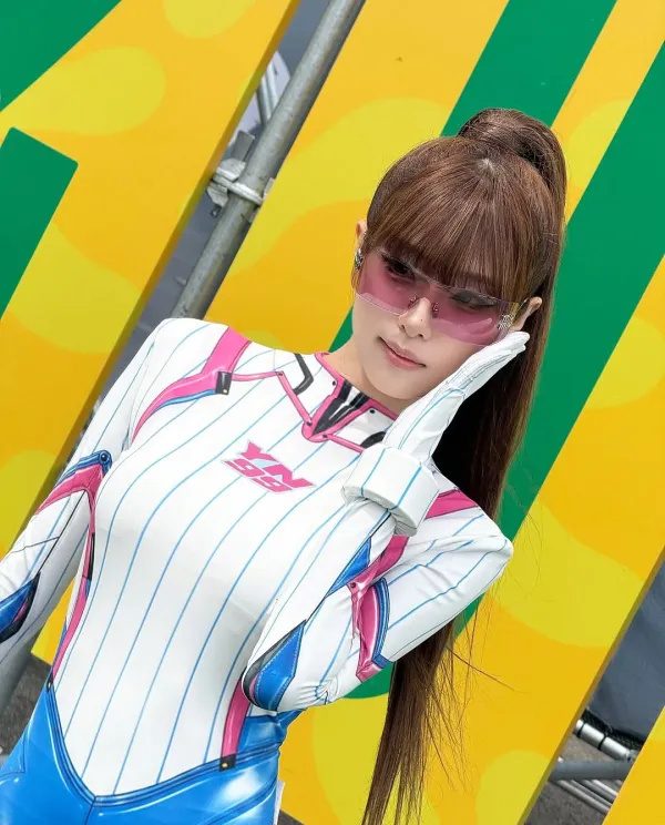 1124151355 151e5b8b 600x744