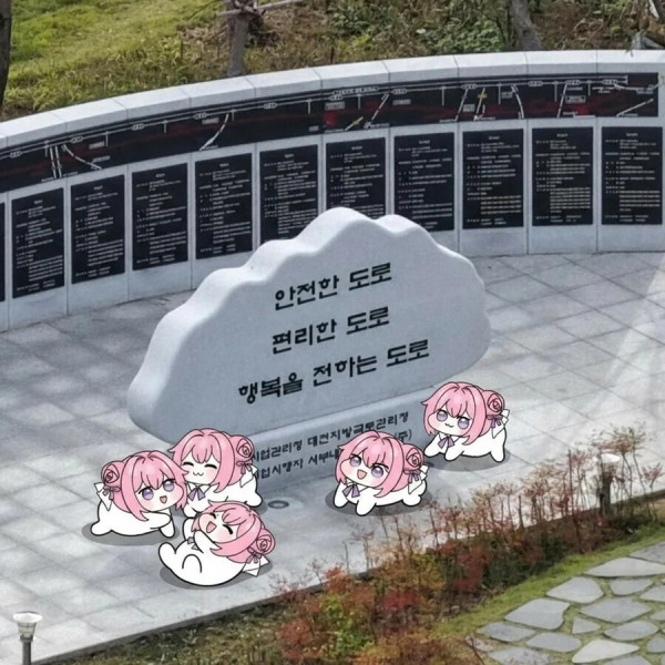 1213540586 e764c452 600x600