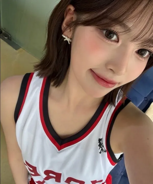 1642394757 4d39584a 600x721