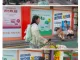 동생들을 위해 떡볶이 사러 간 시각장애 유튜버.jpg