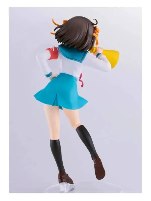 1918295199 008d9b7c 600x798