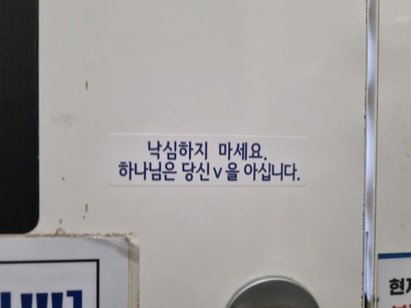 2227483137 2ef05097 600x450