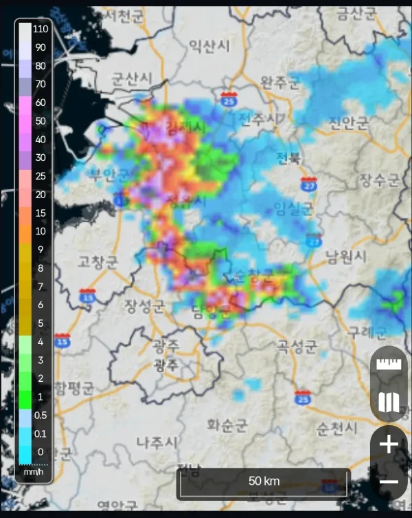 2257528862 348f66fb 600x753